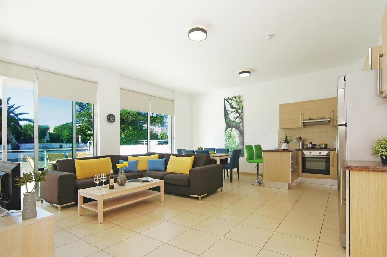 Calypso - Coralli Beachfront Apartment Protaras Exterior foto