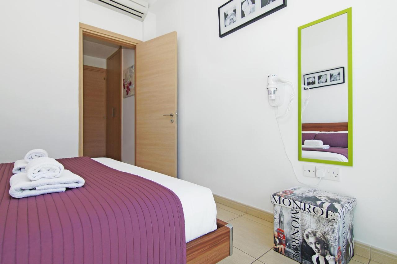 Calypso - Coralli Beachfront Apartment Protaras Exterior foto